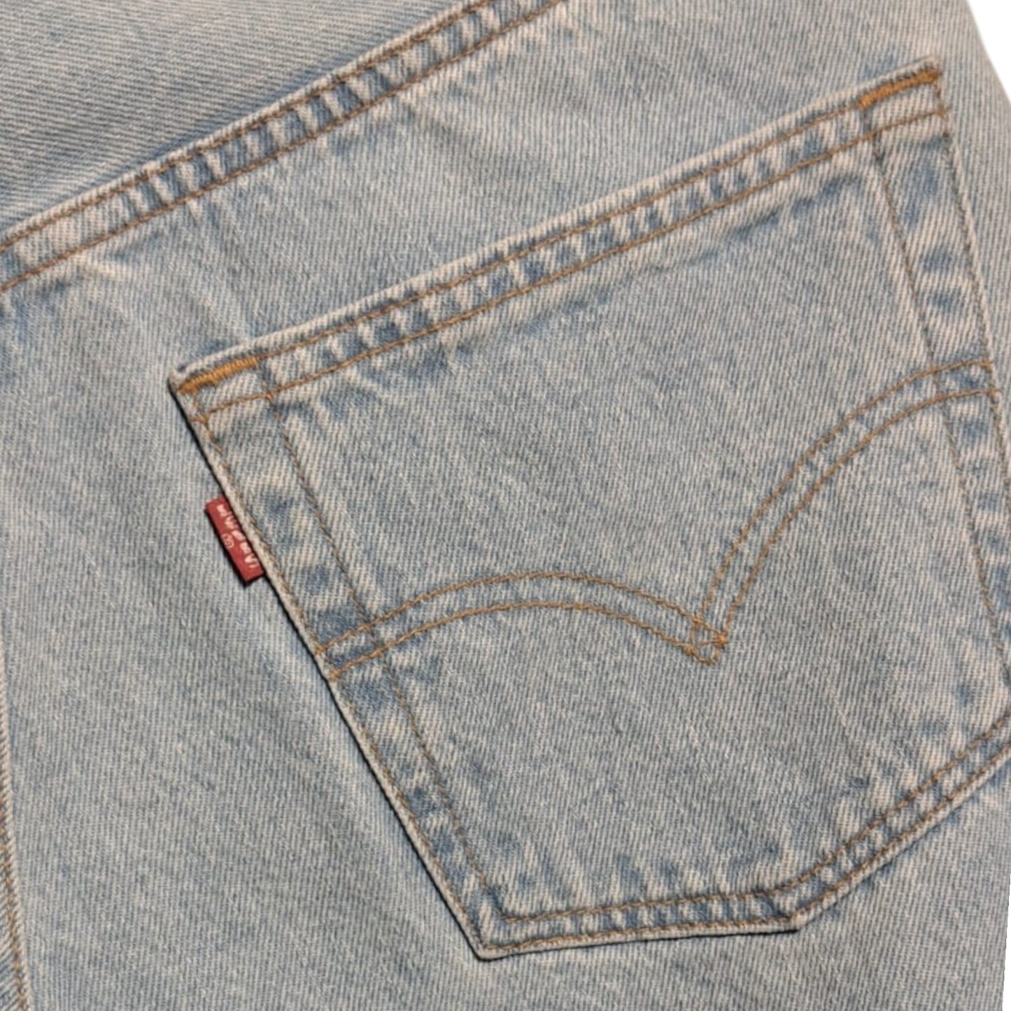 Levi Jeans 501 in light blue