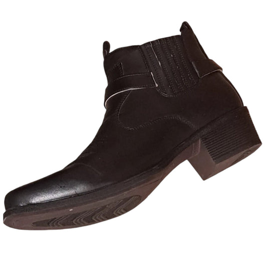 Cowboy Style Ankle Boot With Cuban Heel